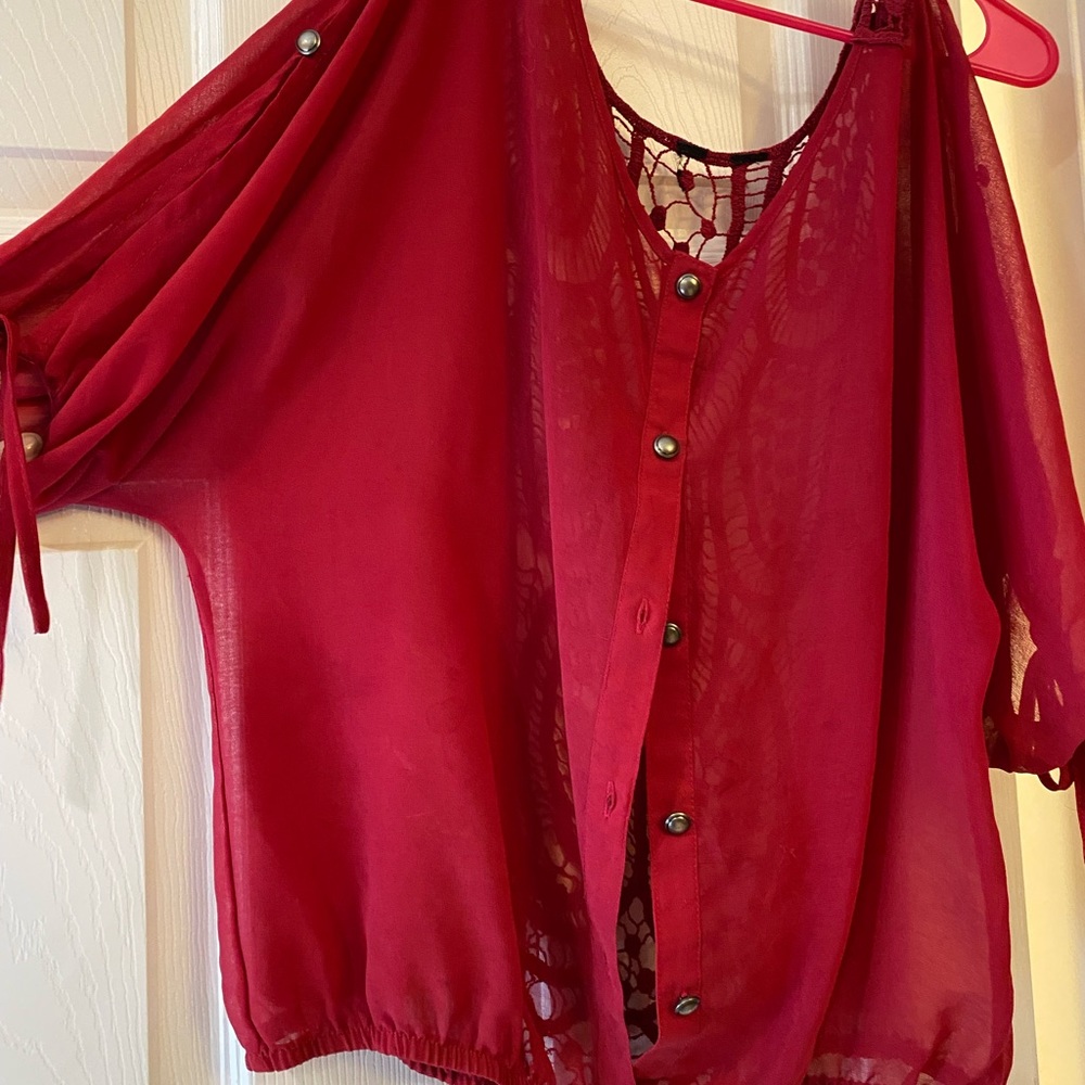Burgundy lace up T